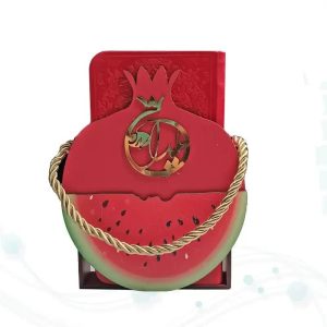 دیوان حافظ پالتویی با ساک چوبی طرح انار و هندوانه (ویژه شب یلدا)